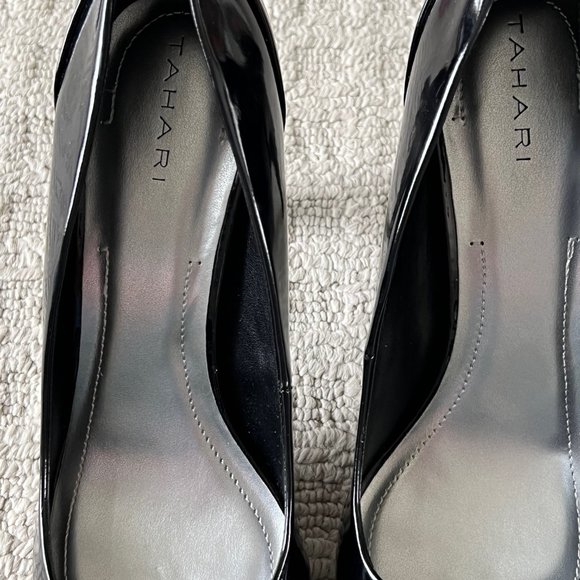 Tahari Women's Platform Black Patent Leather Stiletto Heels - Size 9.5 - Picture 4 of 7